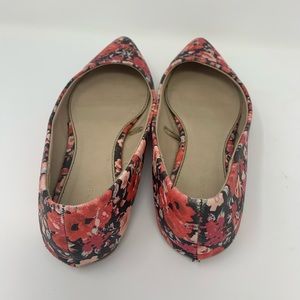 Express floral print flats sz 6